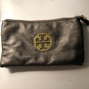 TB gun metal gray crossbody clutch (not authentic)